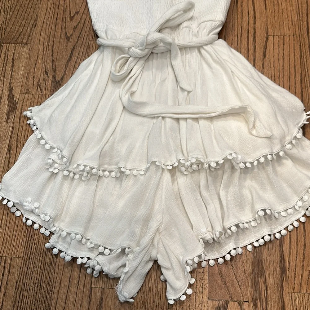 White strapless romper with tie waist - Picture 3 of 6